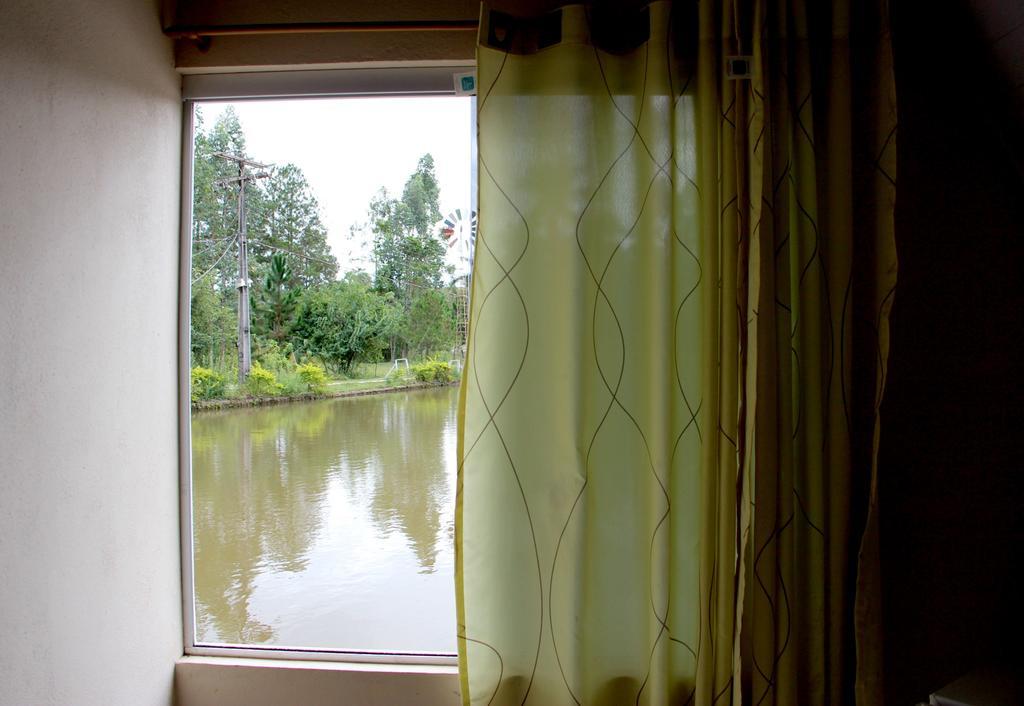 Pousada Do Lago Ltda 賓館